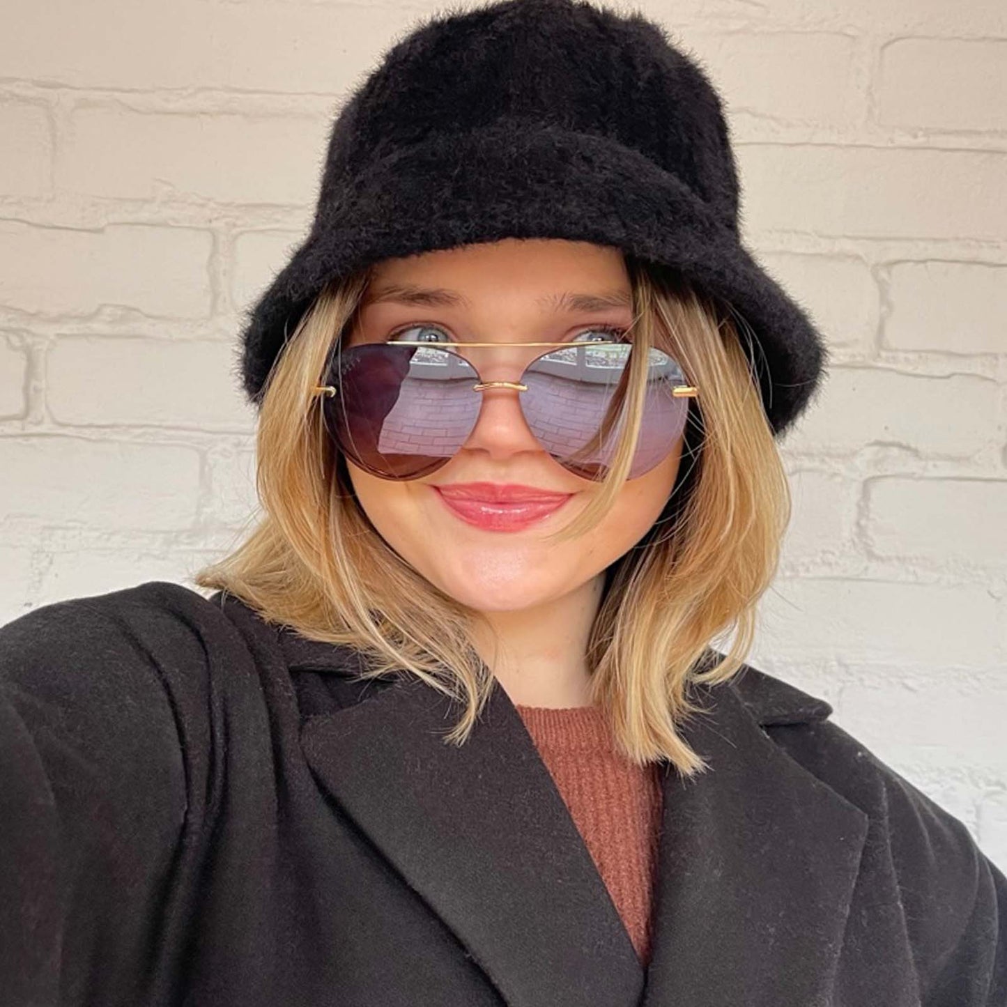 customer content - simpleats wearing LENOX - GOLD + BROWN GRADIENT MIRROR POLARIZED FRONT