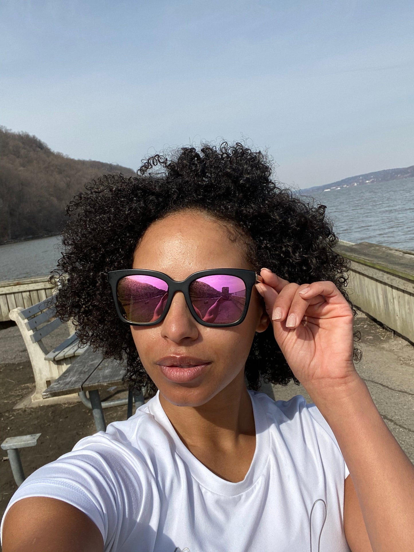 Customer Content - Arizzy wearing the bella matte black and pink mirror
