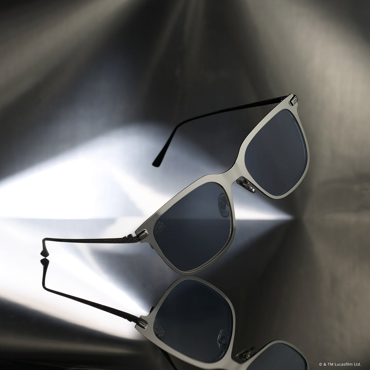 still life - star wars x diff eyewear the mando 3.0 square sunglasses with a silver acetate frame and grey with silver flash lenses front view