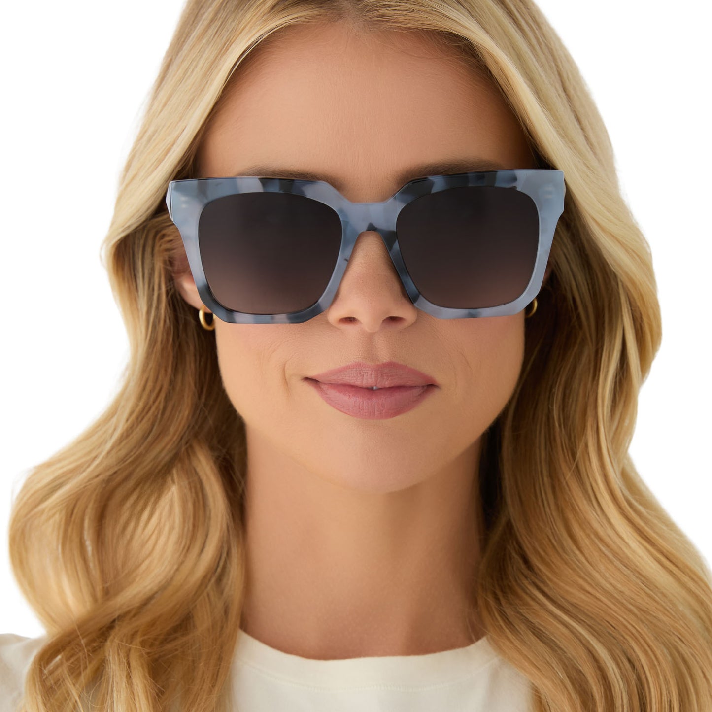 on model - female wearing diff eyewear featuring the ariana square sunglasses with a retro blue tortoise frame and grey gradient lenses front view