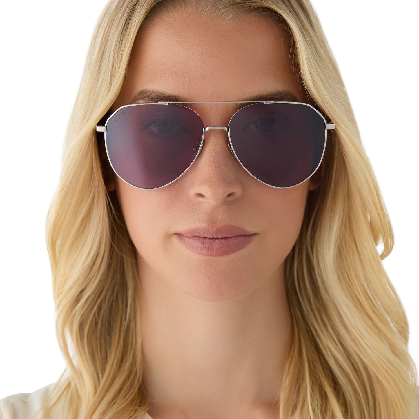 on model - wearing diff eyewear featuring the dash aviator sunglasses with a silver frame and aubergine with silver flash polarized lenses front view