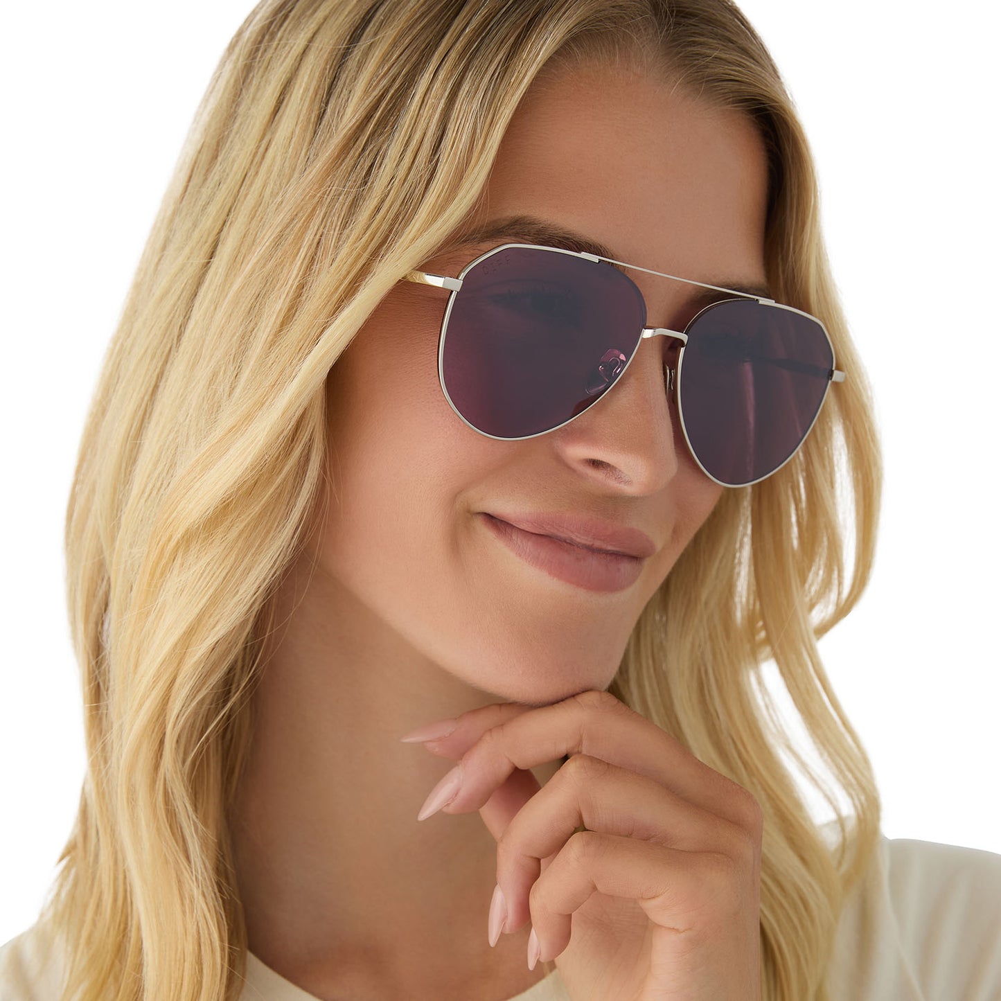 on model - wearing diff eyewear featuring the dash aviator sunglasses with a silver frame and aubergine with silver flash polarized lenses angled view
