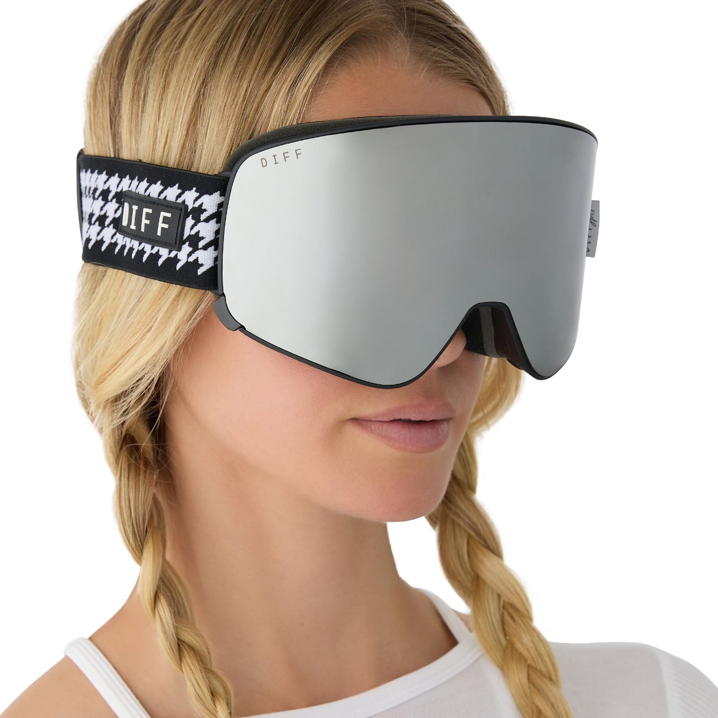 on model - female wearing diff sport frost goggles houndstooth with silver mirror polarized lens angled view