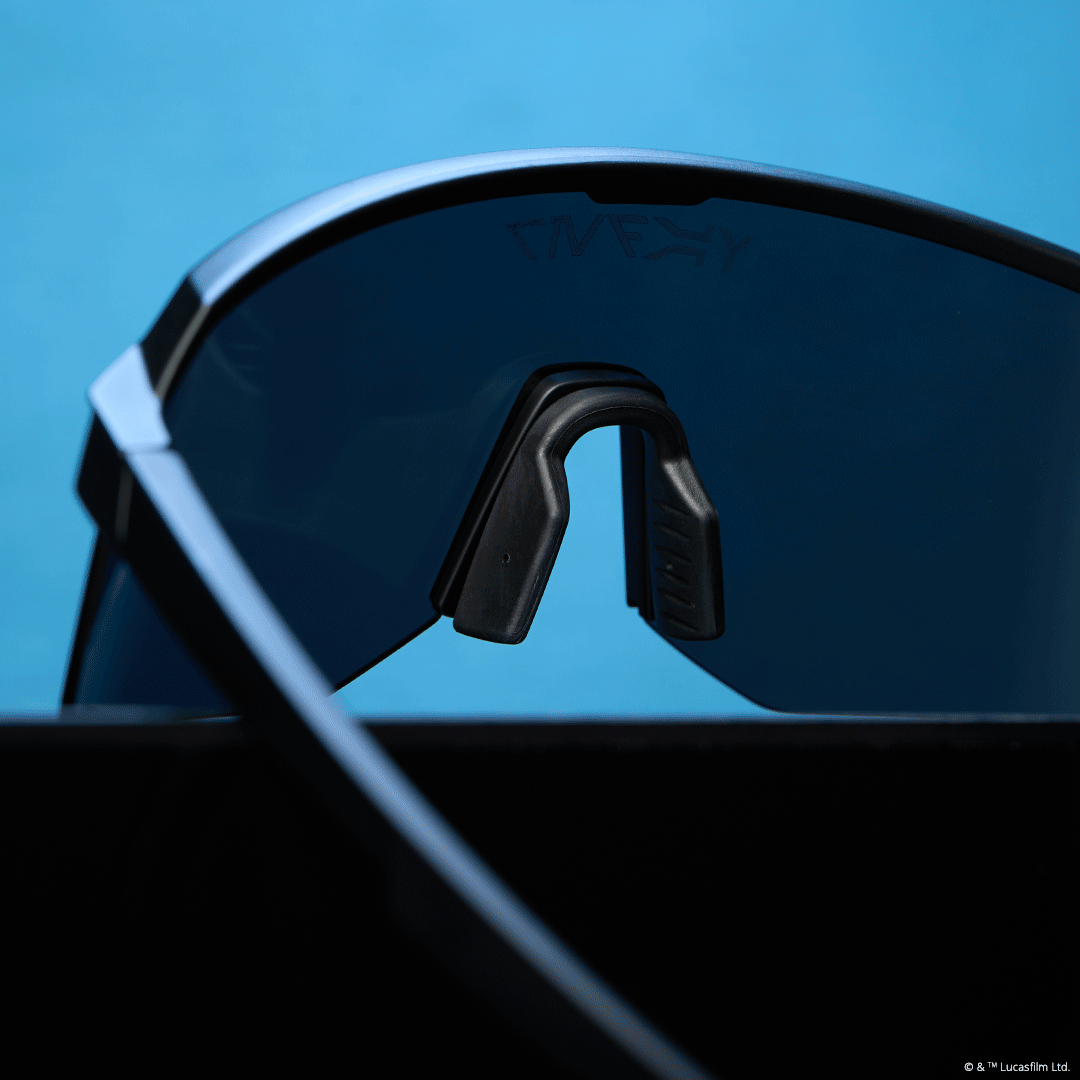 lifestyle - star wars™ x diff sport featuring the darth vader™ 4.0 shield sunglasses with a dark glossy black frame and black grey polarized lenses with nose guard animation