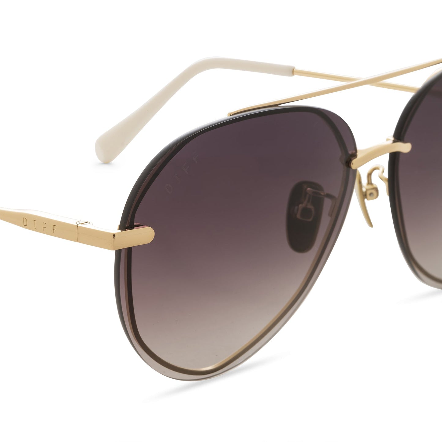 LENOX - GOLD + BROWN GRADIENT MIRROR POLARIZED DETAIL