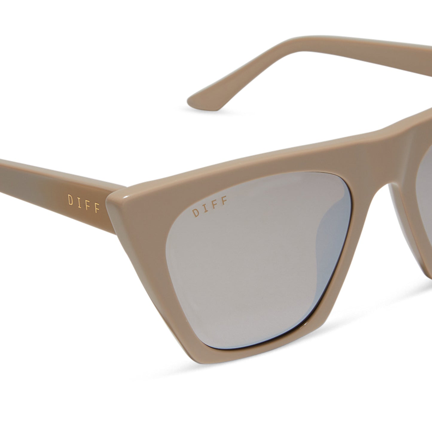 diff eyewear featuring the avril cateye sunglasses with a almond frame and silver flash lenses detailed view
