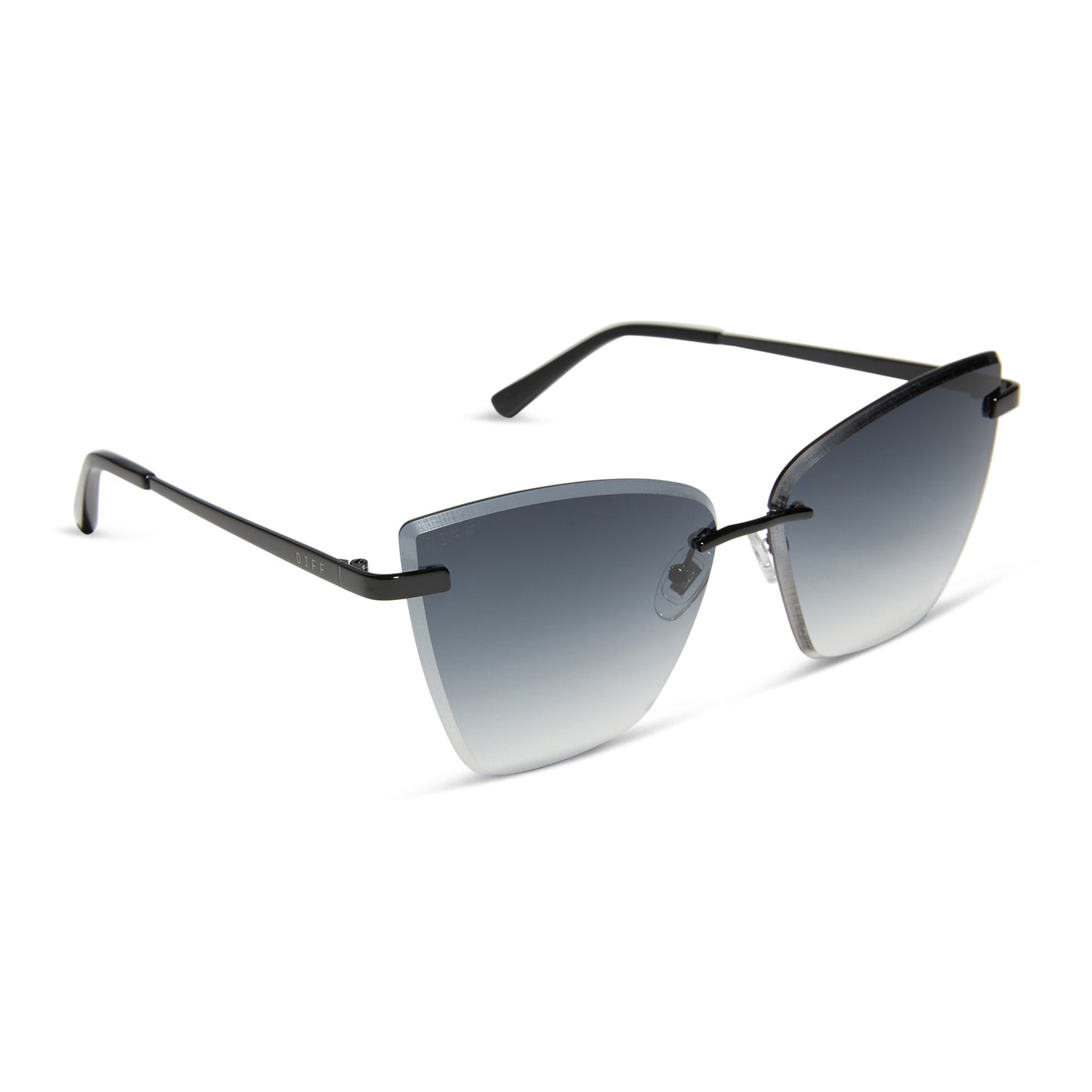 diff eyewear wholesale becky v cat eye sunglasses with a black frame and grey gradient lenses angled view