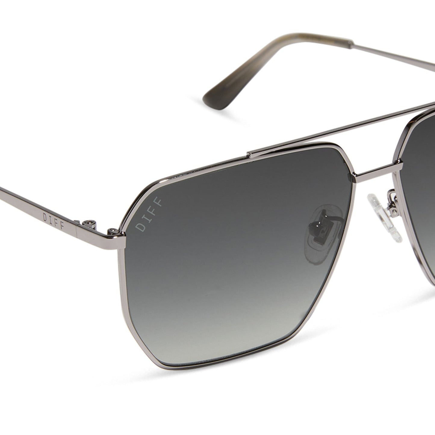 diff eyewear featuring the berkely navigator sunglasses with a gunmetal frame and grey gradient polarized lenses detailed view