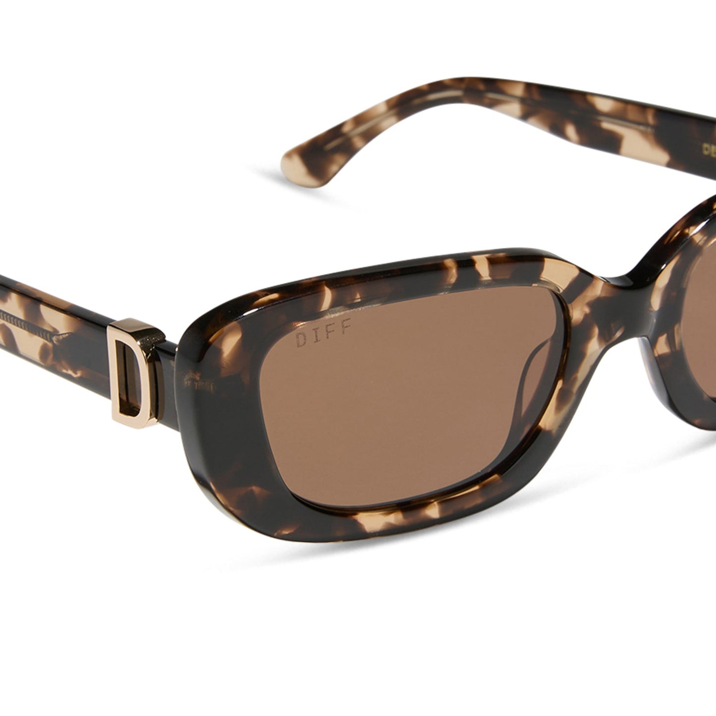 diff eyewear featuring the daphne rectangle sunglasses with a espresso tortoise + metal frame and brown polarized lenses detailed view