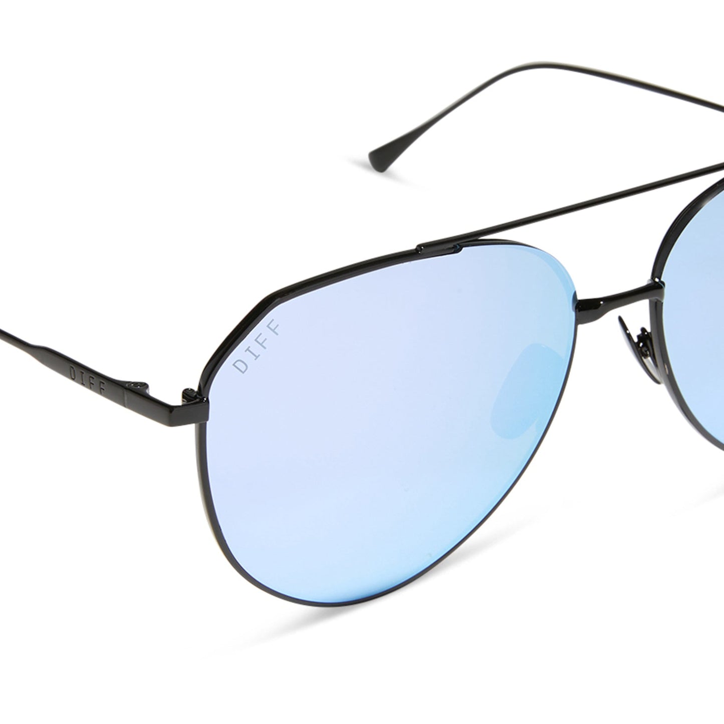 diff eyewear featuring the dash aviator sunglasses with a black frame and lavender mirror lenses detailed view