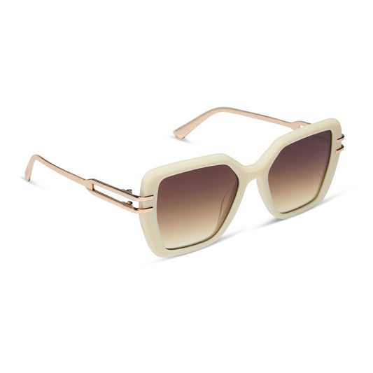 diff eyewear featuring the dasha square sunglasses with a courtside ivory frame with gold metal temples and brown gradient lenses angled view