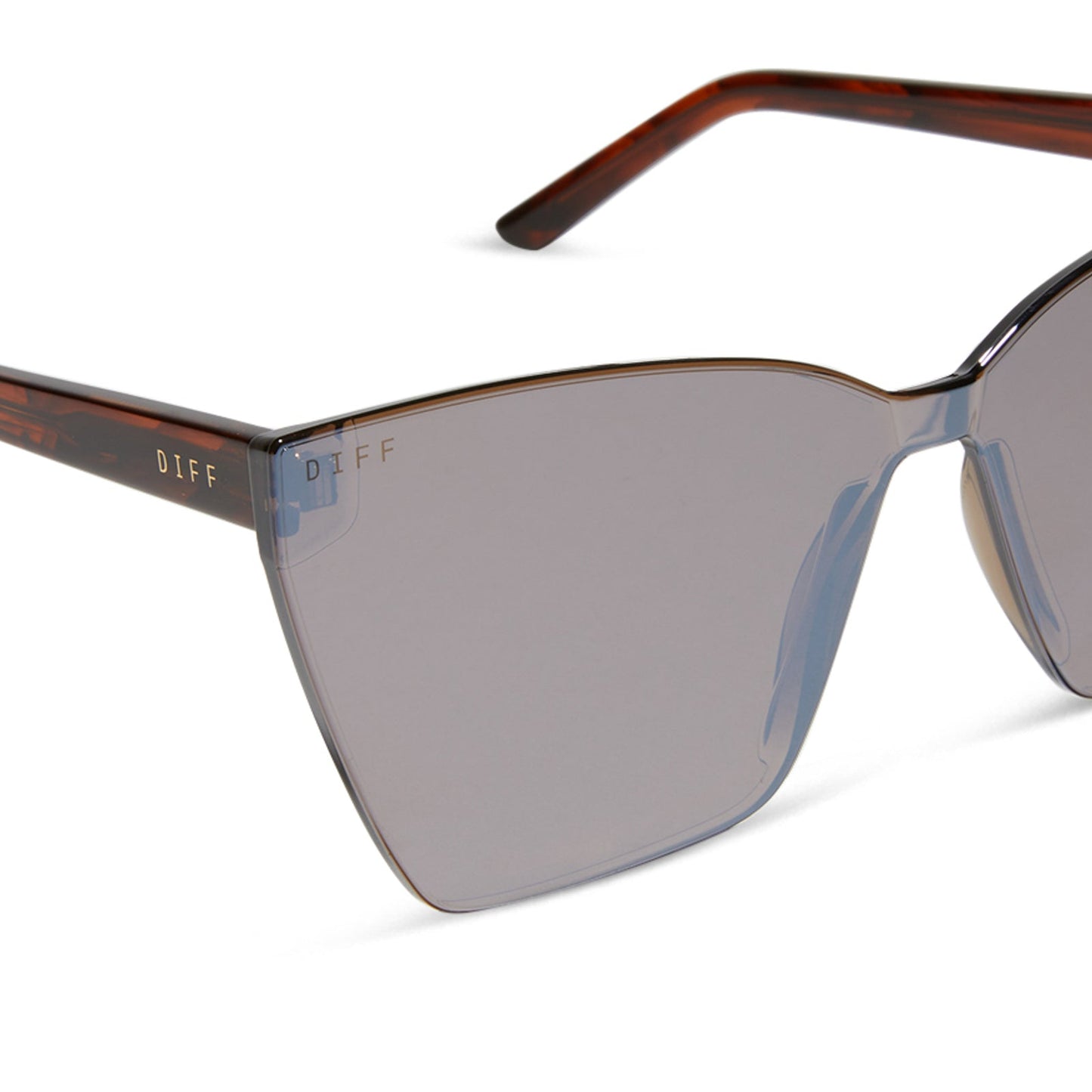 diff eyewear featuring the goldie cateye sunglasses with a sequoia tortoise frame and brown gold flash lenses detailed view