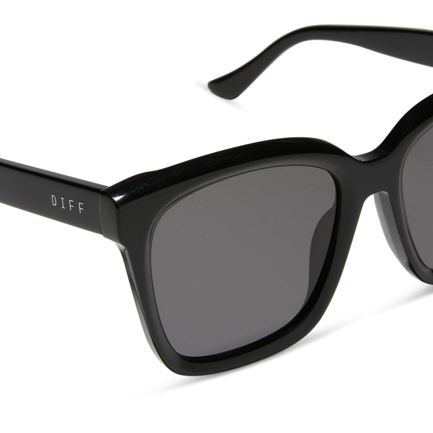 diff eyewear meredith square sunglasses with a black acetate frame and grey lenses detailed view