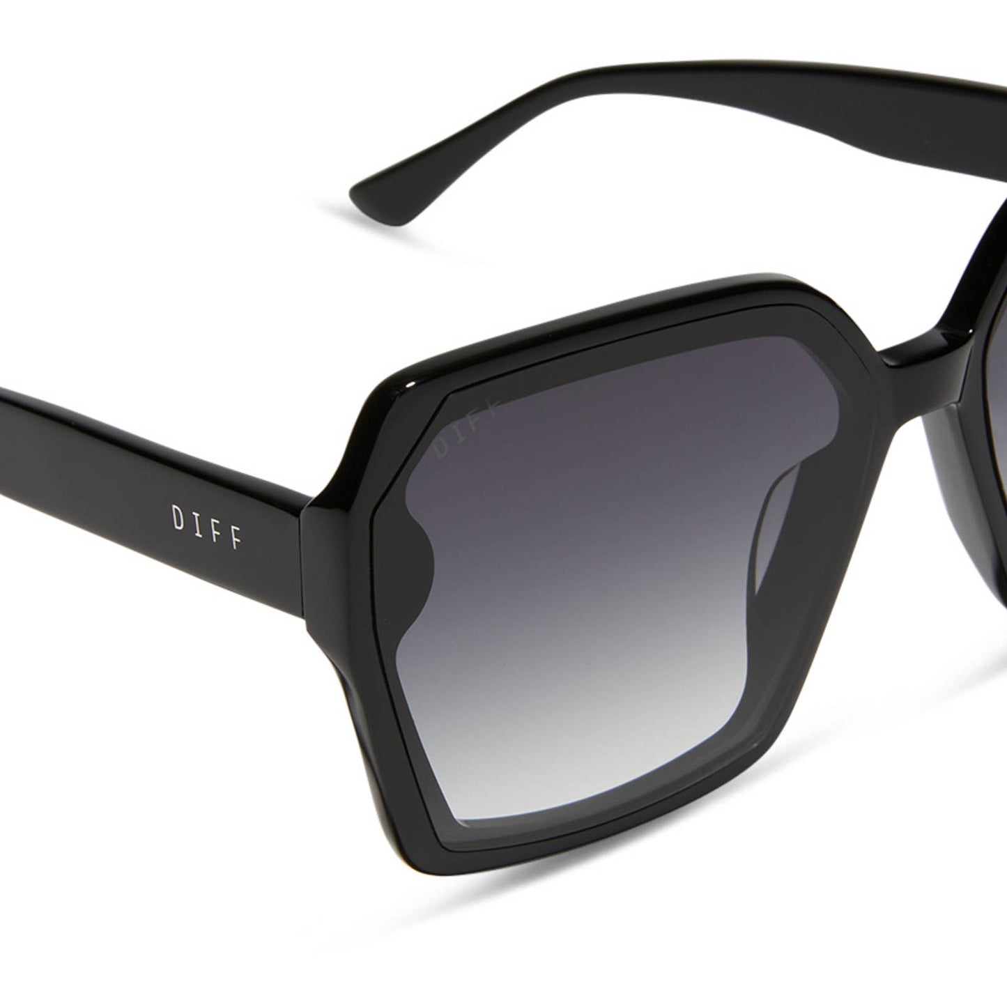 diff eyewear featuring the presley square sunglasses with a black frame and grey gradient lenses detailed view