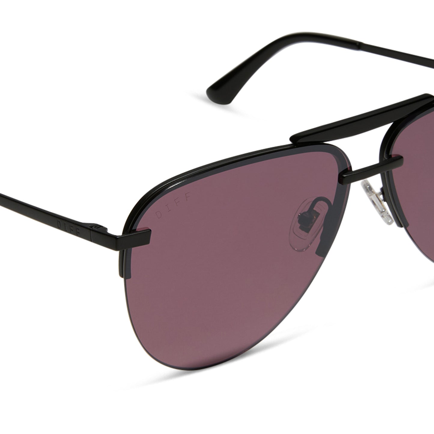 diff eyewear featuring the tahoe aviator sunglasses with a matte black + black temple tips frame and aubergine with silver flash lenses detailed view