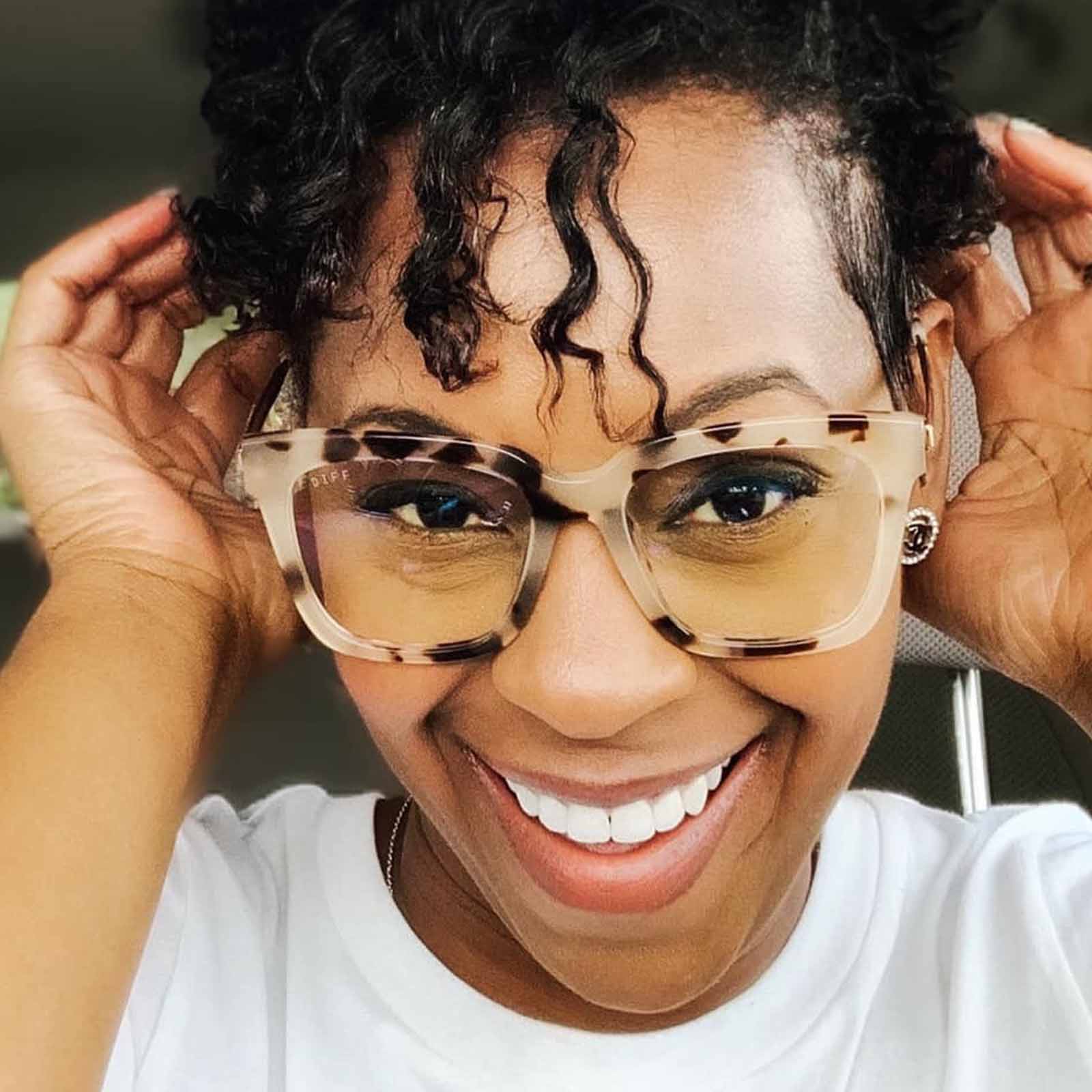 customer content - drmaciep wearing Bella Cream Tortoise with Blue light lense glasses