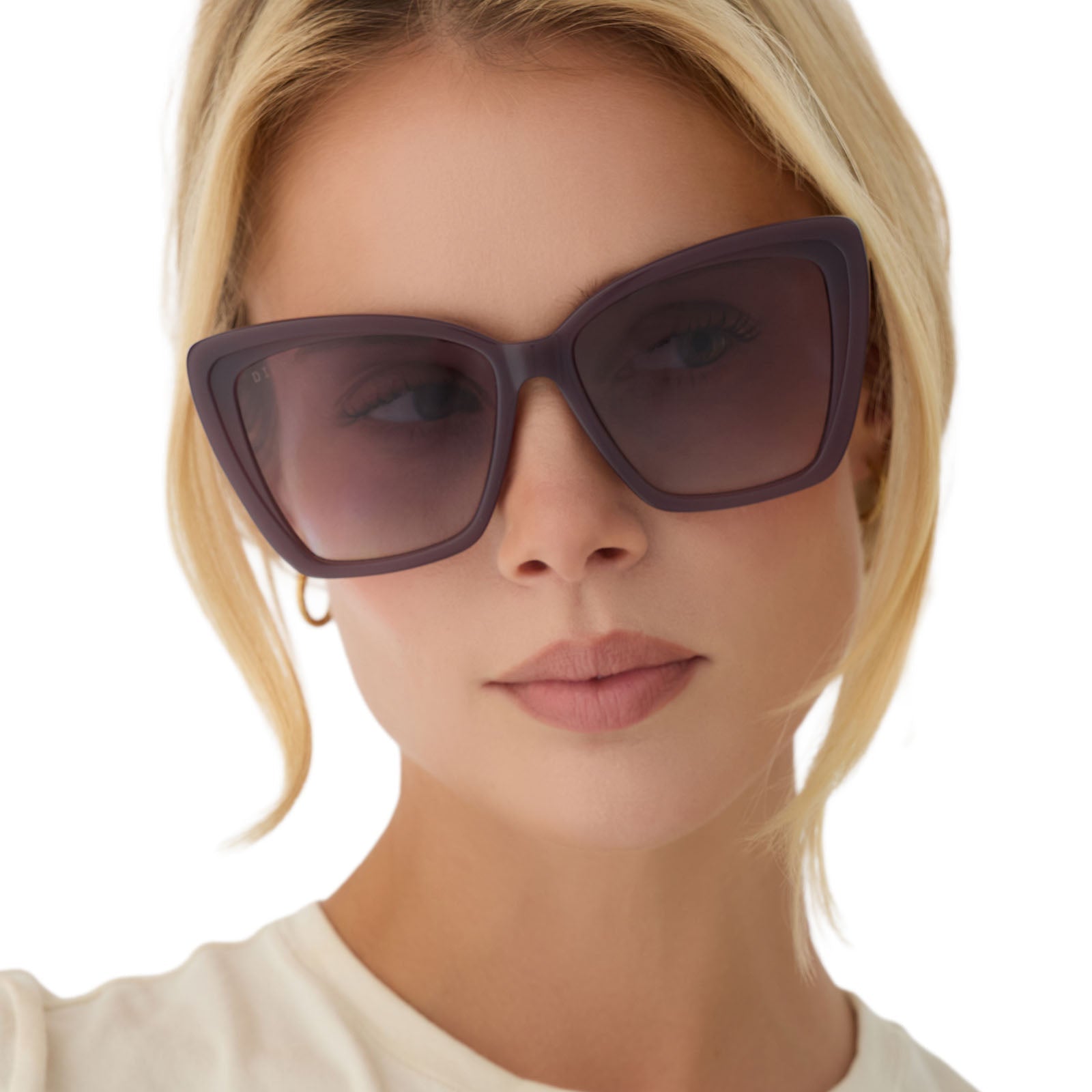 on model - blonde female wearing diff eyewear becky ii cat eye sunglasses with cocoa powder frame and lenses front view
