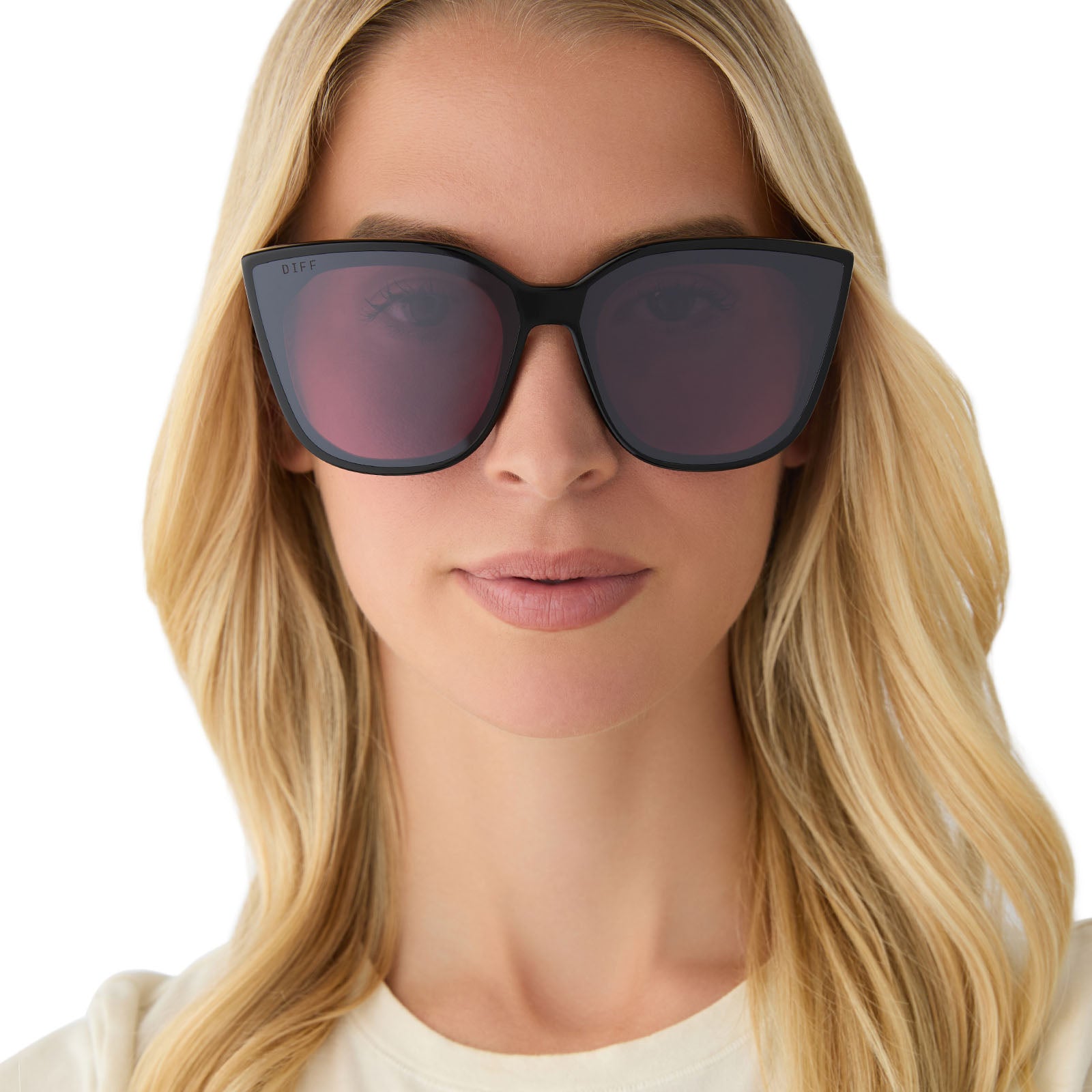 on model - female wearing diff eyewear featuring the gjelina cat eye sunglasses with a black frame and aubergine with silver flash lenses front view