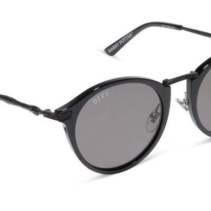 Harry Potter 2.0 Tuxedo Black + Yule Ball™ Grey Sunglasses