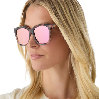 on model - female wearing diff eyewear meredith square sunglasses himalayan tortoise & light pink mirror angled view