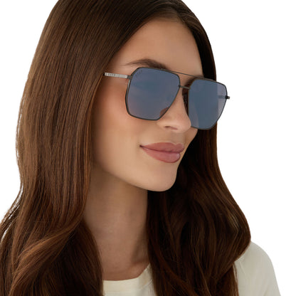on model - female wearing diff eyewear featuring the berkely navigator sunglasses with a gunmetal frame and slate gradient flash polarized lenses angled view