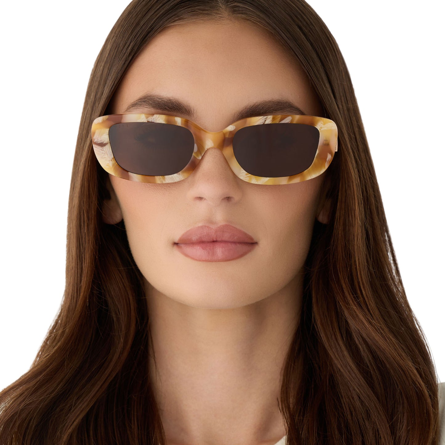 on model - female wearing diff eyewear featuring the daphne rectangle sunglasses with a gilded tortoise outside and courtside ivory white inside acetate frame and brown polarized lenses front view