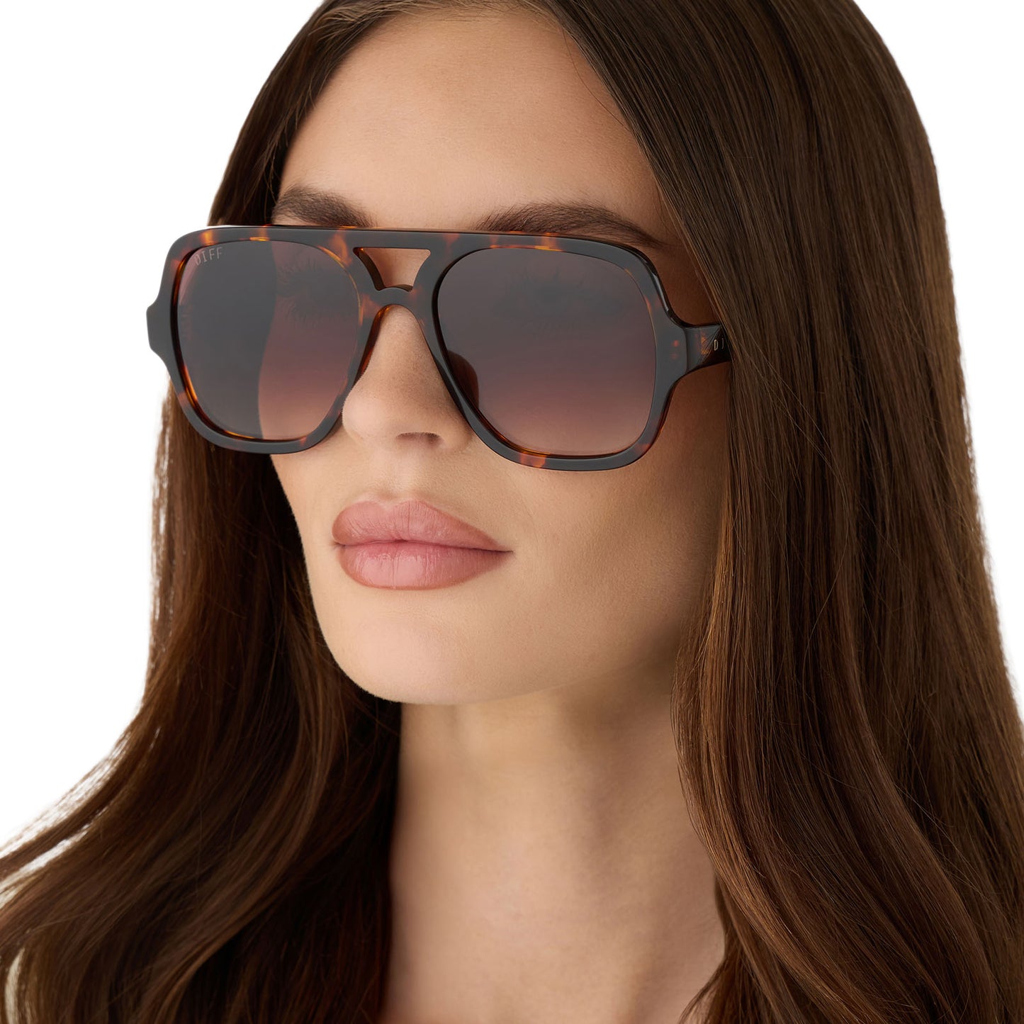 on model - female wearing diff eyewear featuring the layton navigator sunglasses with a rich tortoise acetate frame and brown gradient lenses angled view