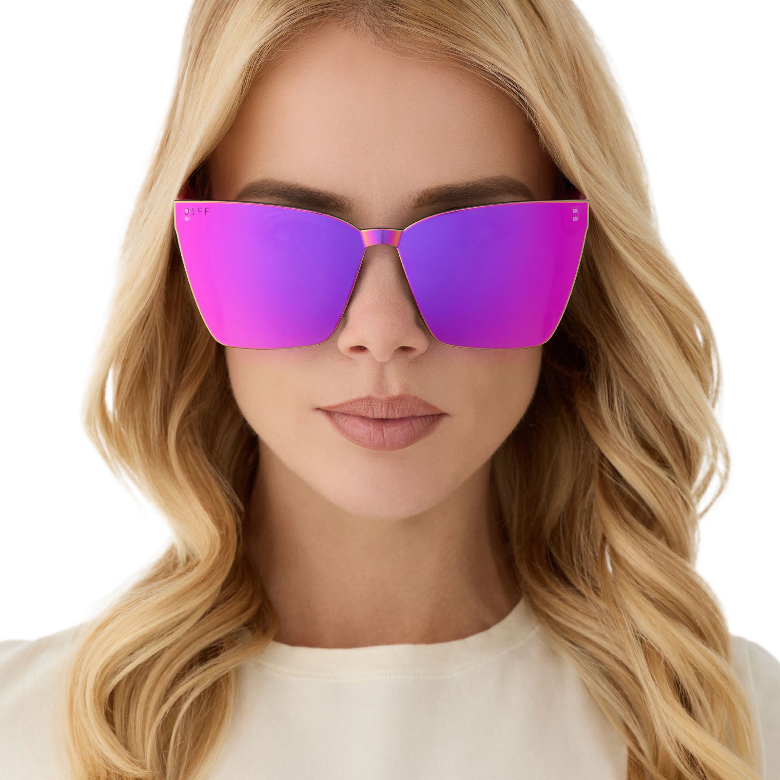 on model - female wearing diff eyewear featuring the goldie cat eye sunglasses with a bright tulip frame and pink rush mirror lenses front view