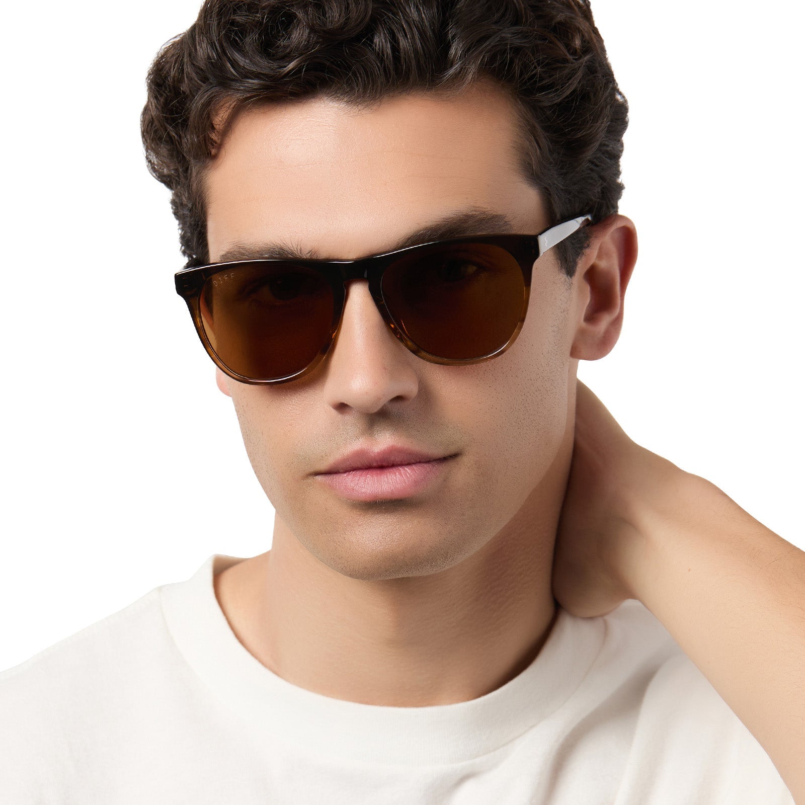 on model - male wearing diff eyewear darren square sunglasses with a mocha brown gradient acetate frame and brown polarized lenses front view