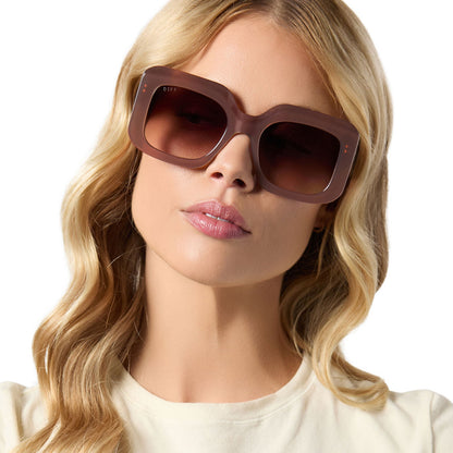 on model - female wearing diff eyewear giada oversized square sunglasses with a macchiato brown gradient acetate frame and brown gradient lenses front view