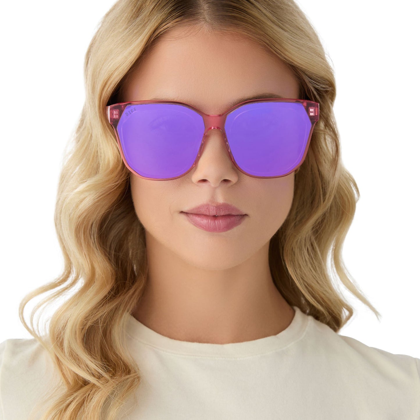 on model - female wearing diff eyewear gia oversized square sunglasses with a candy pink crystal acetate frame and pink rush mirror lenses front view