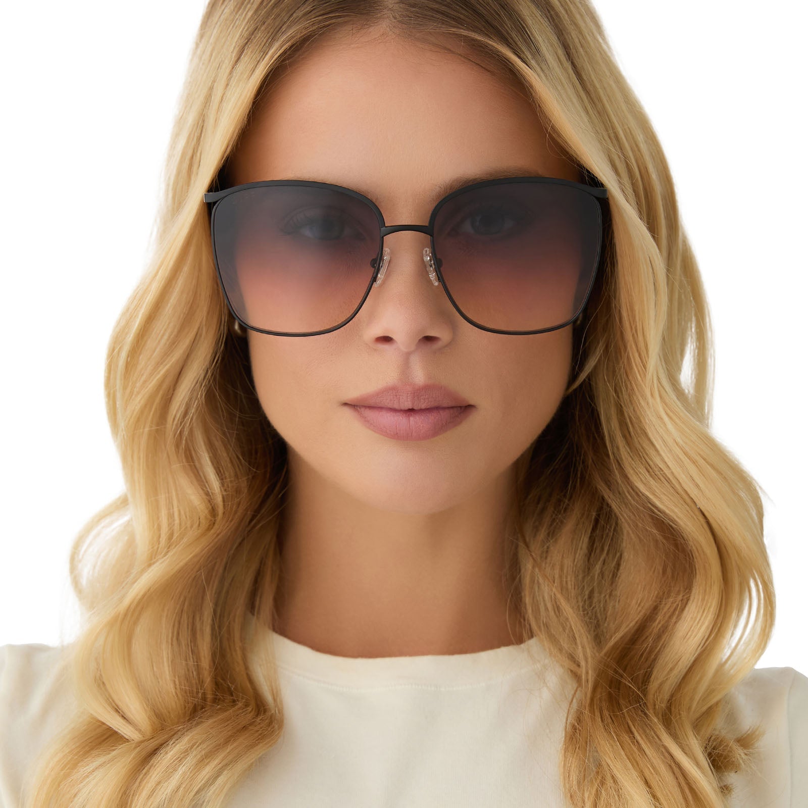 on model - female wearing diff eyewear featuring the vittoria square sunglasses with a brushed black frame and twilight gradient lenses front view