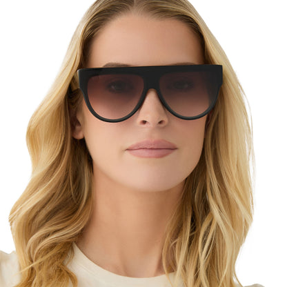 on model - female wearing diff eyewear georgie square sunglasses with a black frame and brown gradient lenses front view