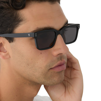 on model - male wearing diff eyewear yellowstone john dutton sunglasses black & grey angled view