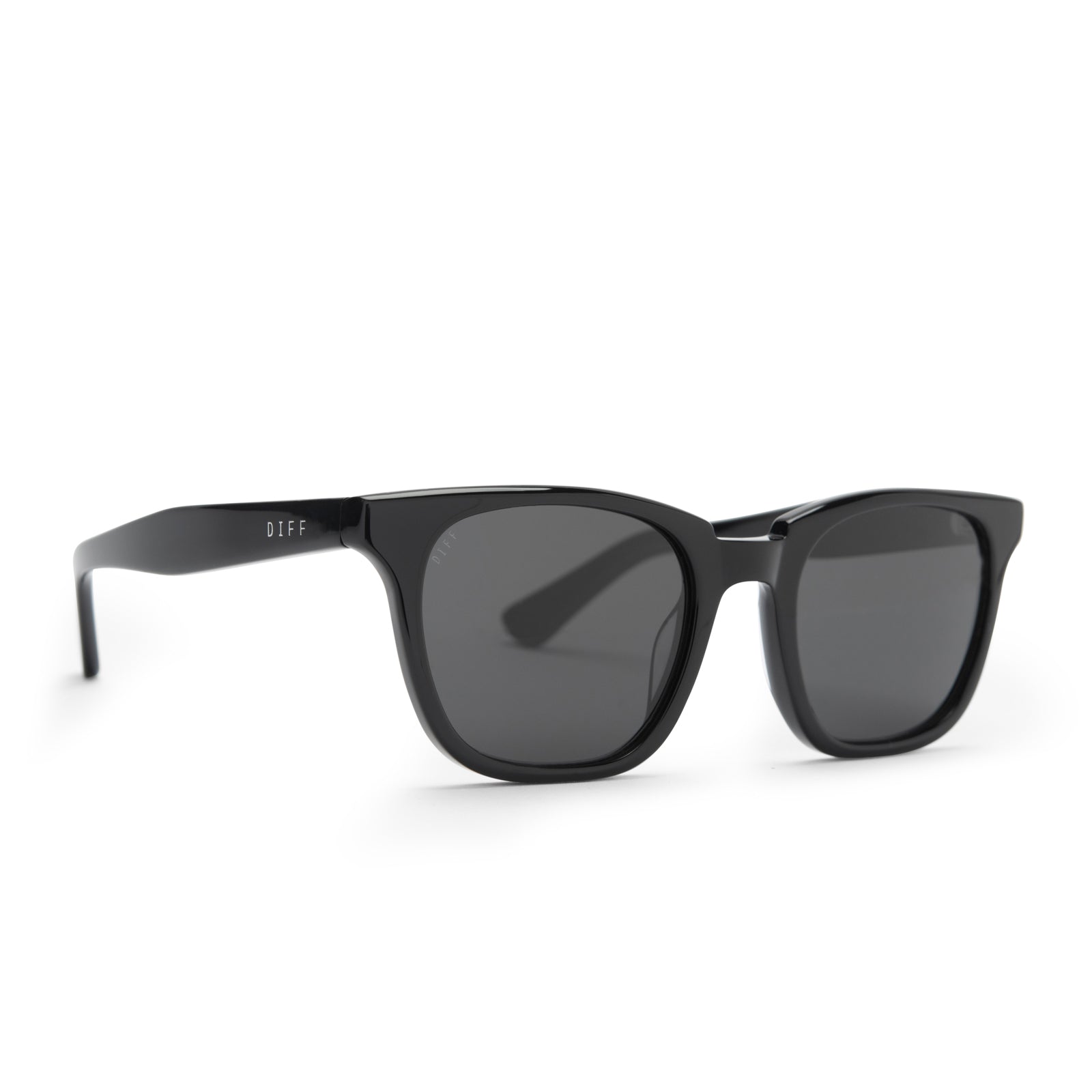 colton black and grey polarized lens angle