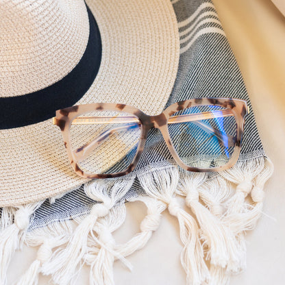 BELLA - CREAM TORTOISE + BLUE LIGHT TECHNOLOGY flatlay