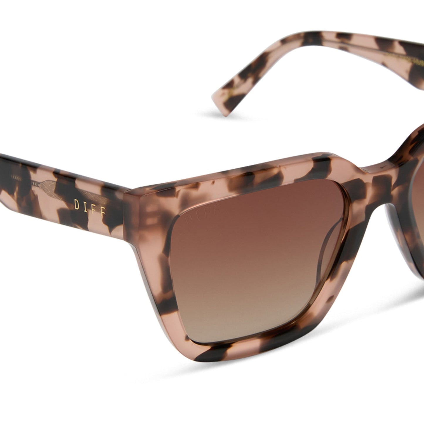 diff eyewear featuring the amara square sunglasses with a himalyan tortoise frame and brown gradient polarized lenses detailed view