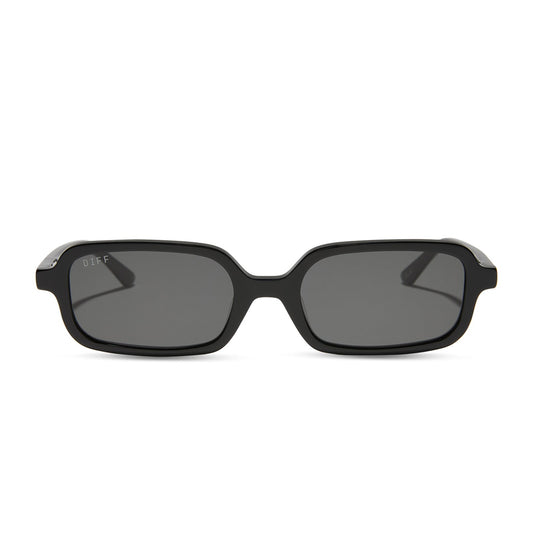aspyn ovard x diff eyewear featuring the elle rectangle sunglasses with a black frame and grey lenses front view