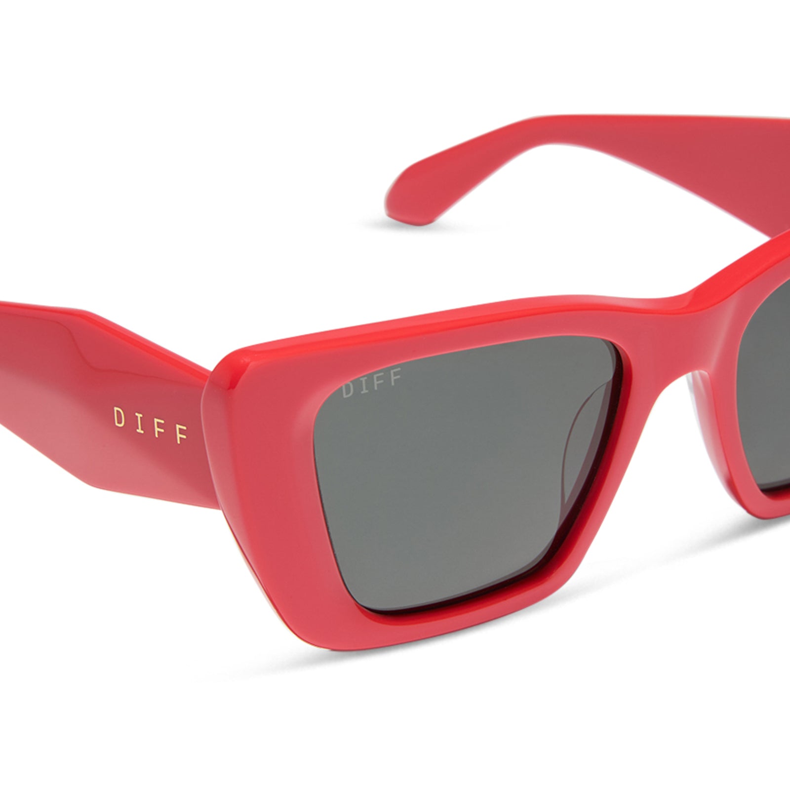 diff eyewear wholesale aura square sunglasses with a sunset red frame and grey lenses detailed view