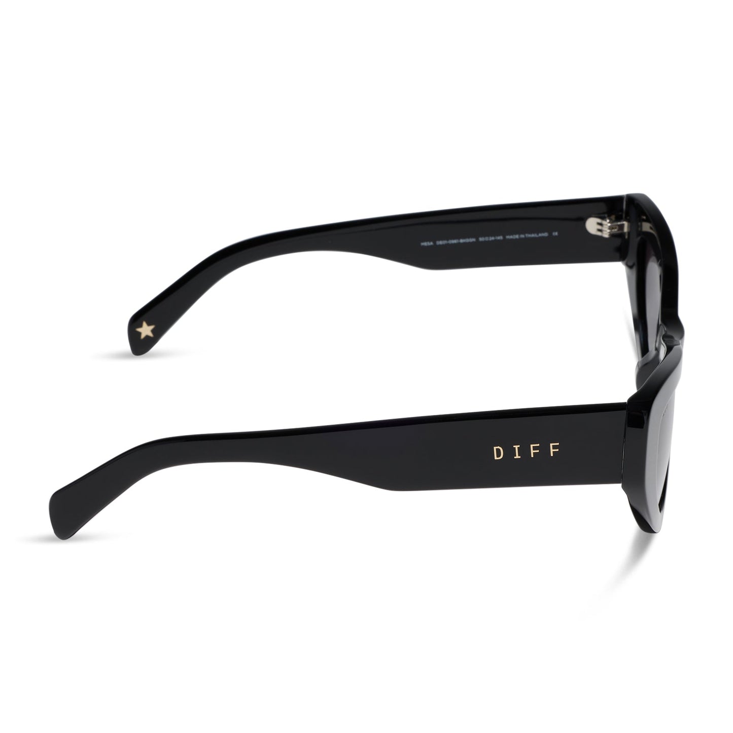 beach riot x diff eyewear the mesa cat eye sunglasses with a black acetate frame and grey gradient lenses side view