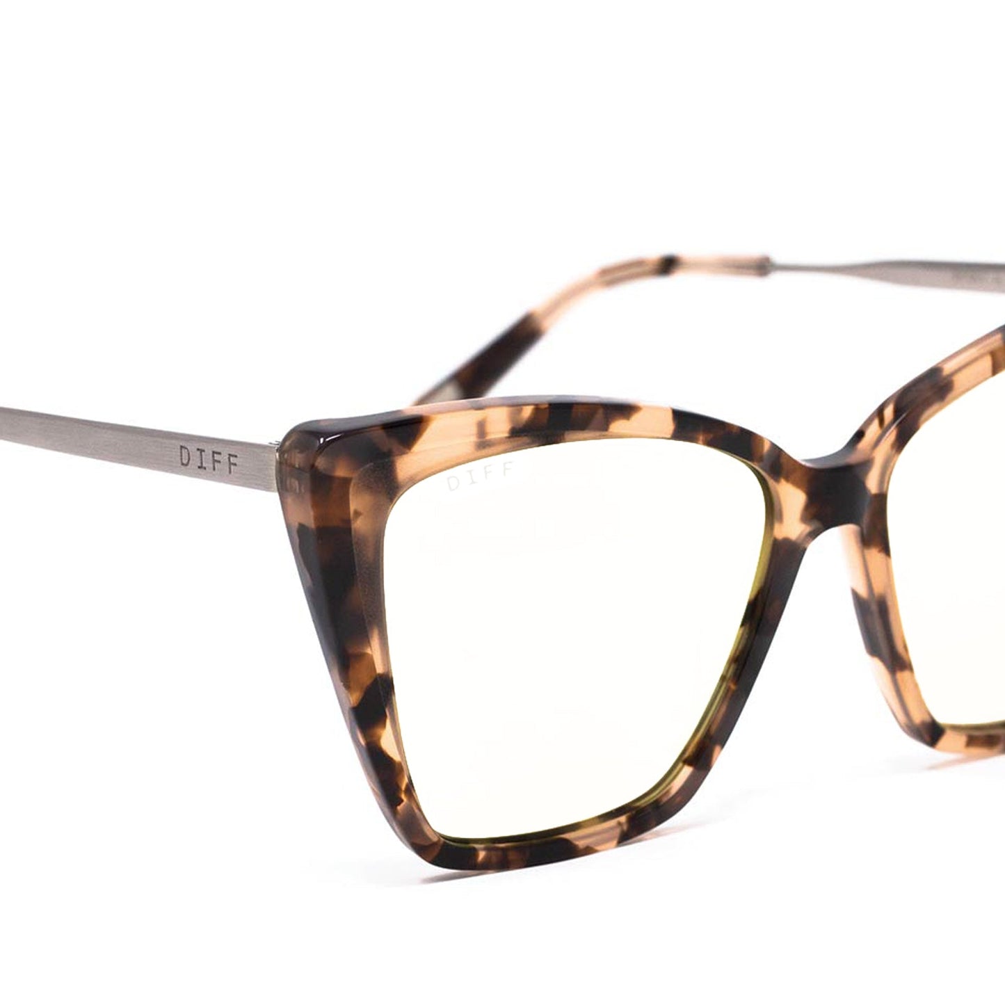 diff eyewear featuring the becky ii cat eye blue light technology glasses with a himalayan tortoise frame detailed view