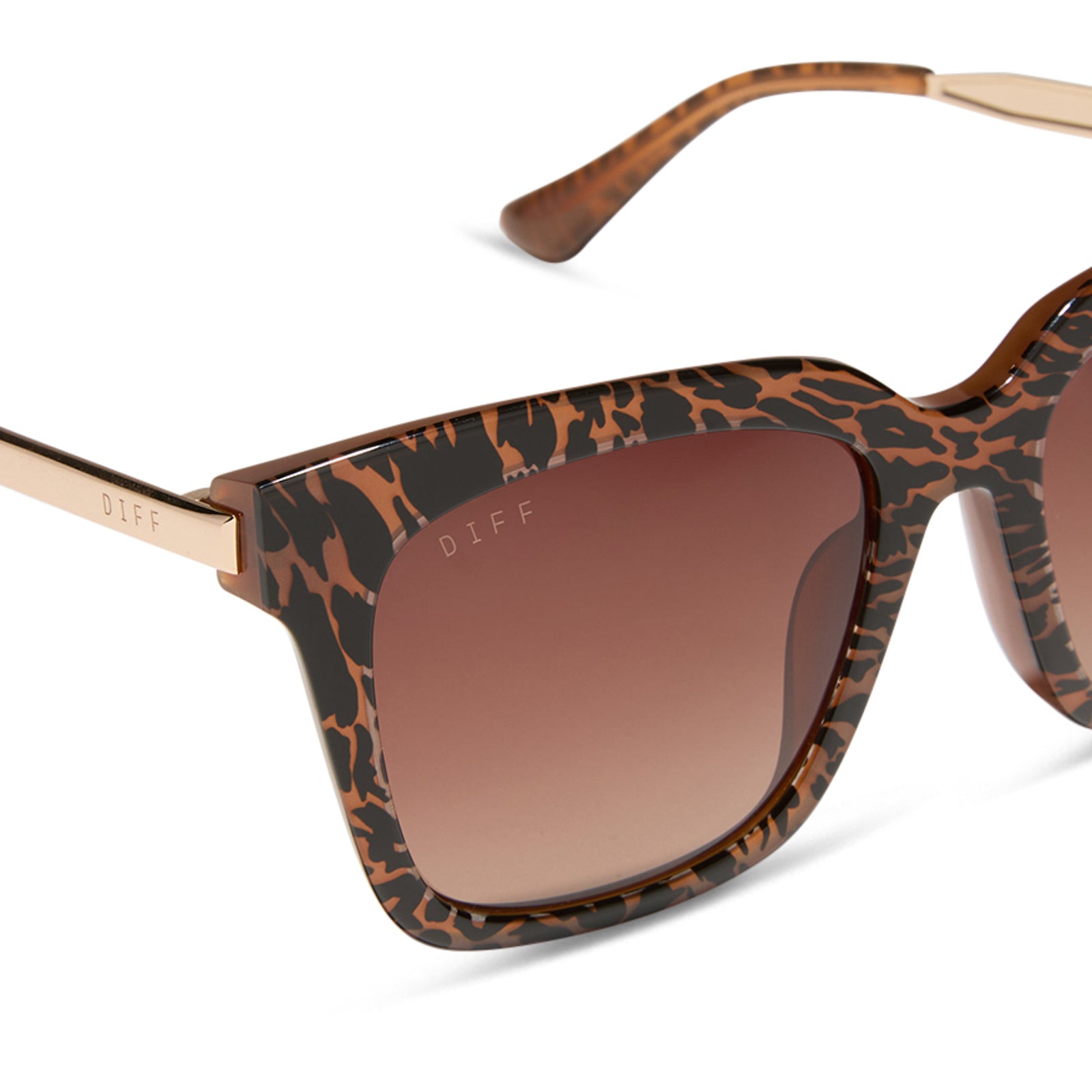 diff eyewear featuring the bella square sunglasses with a animal print frame and brown gradient lenses detailed view