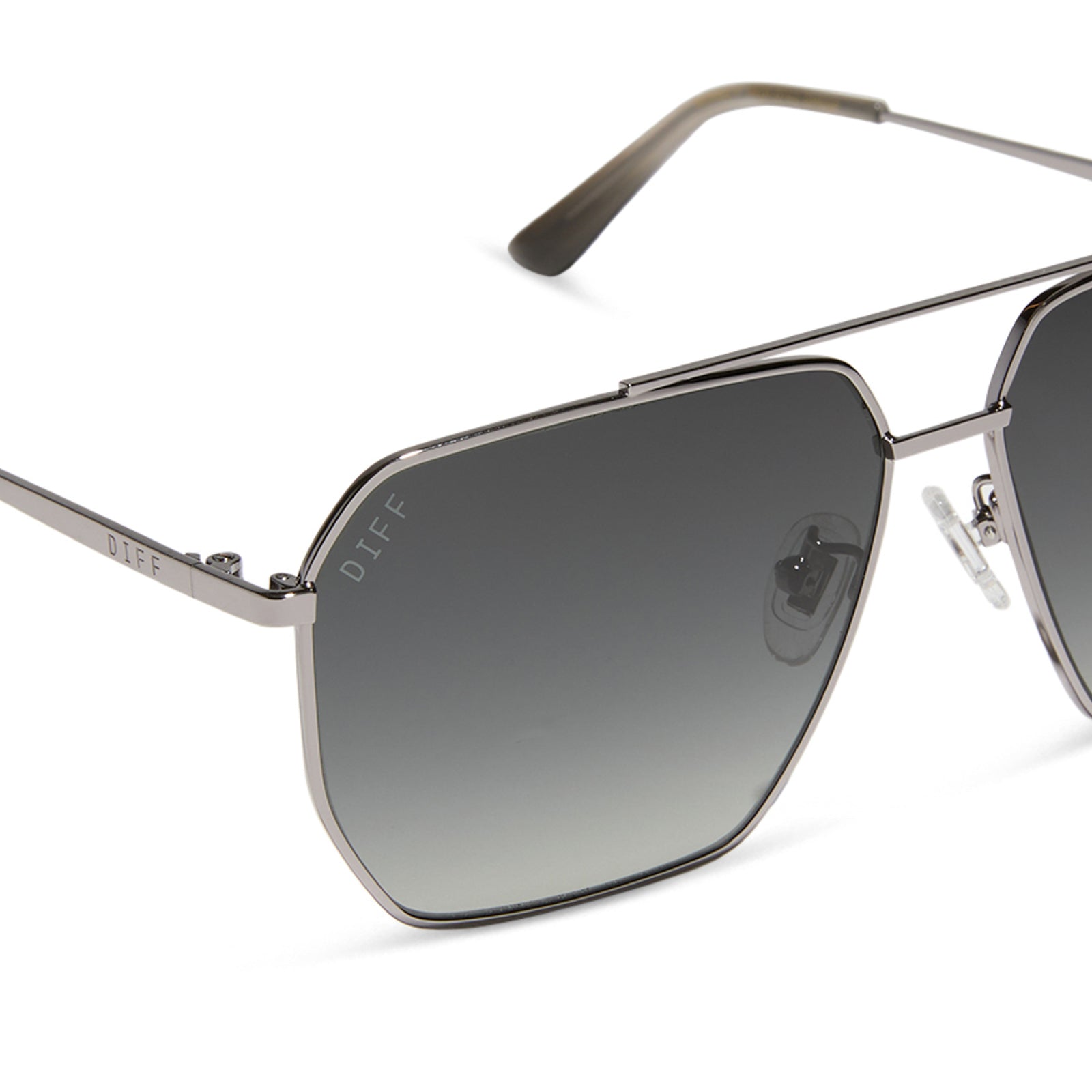 diff eyewear featuring the berkely navigator sunglasses with a gunmetal frame and grey gradient polarized lenses detailed view