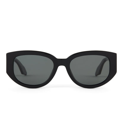 diff eyewear drew square sunglasses with a black acetate frame and grey polarized lenses front view