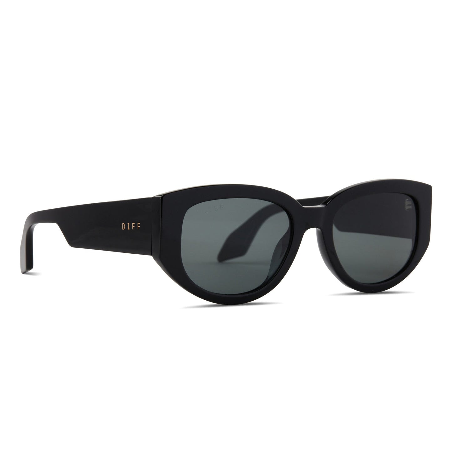 diff eyewear drew square sunglasses with a black acetate frame and grey polarized lenses angled view