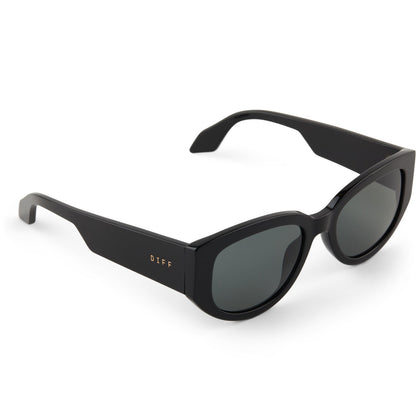 diff eyewear drew square sunglasses with a black acetate frame and grey polarized lenses detailed view