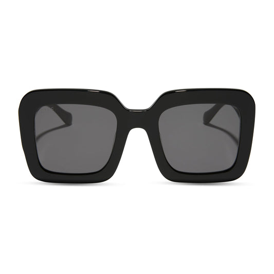 diff eyewear featuring the charise square sunglasses with a black frame and grey polarized lenses front view