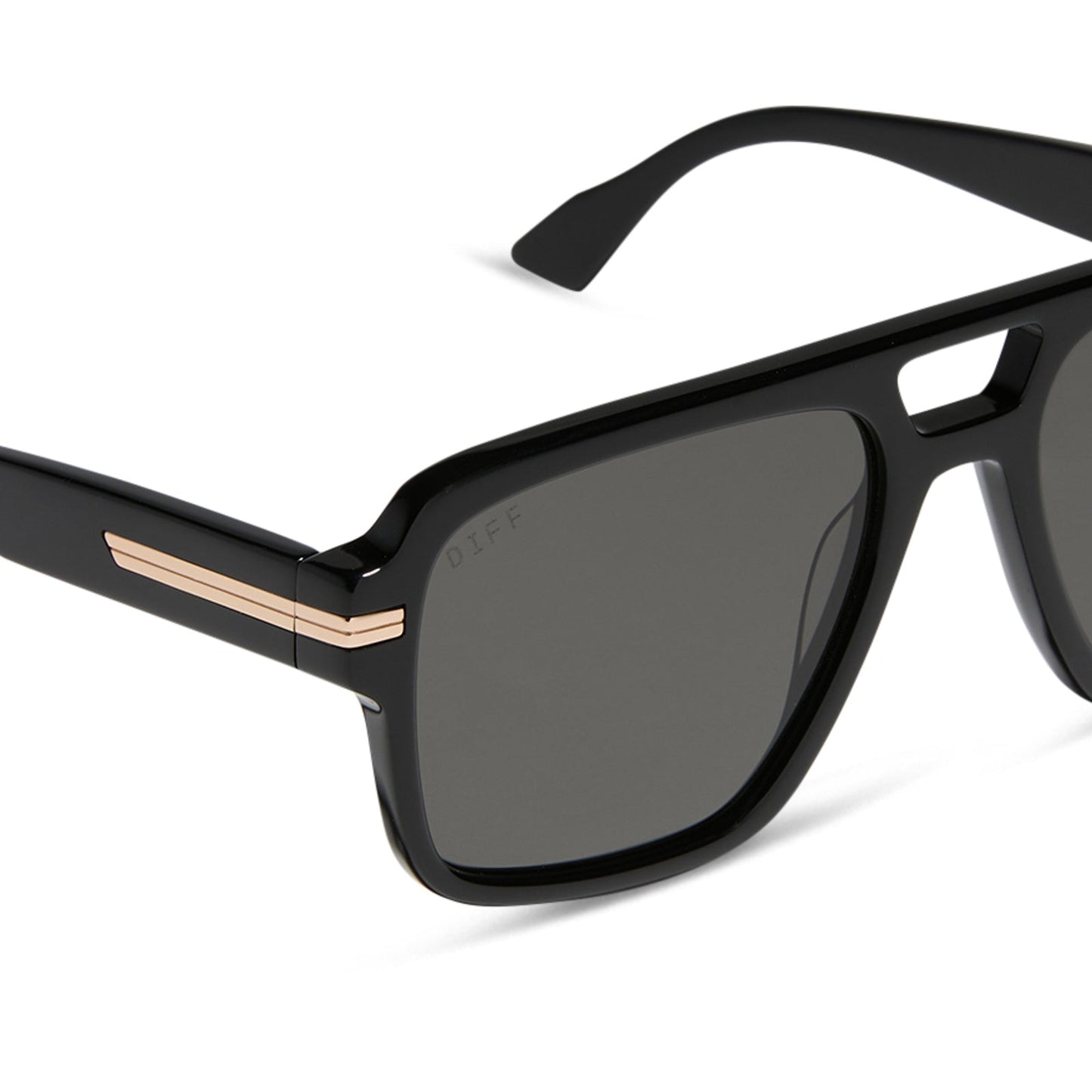 emily in paris x diff eyewear featuring the julien navigator sunglasses with a jet noir black frame and smoke black lenses detailed view