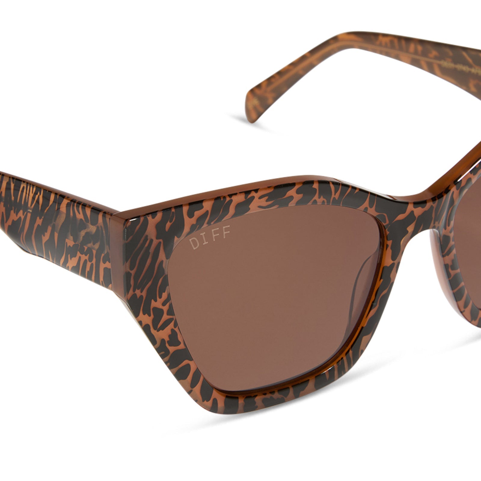 diff eyewear featuring the evie cat eye sunglasses with a animal print frame and brown lenses detailed view