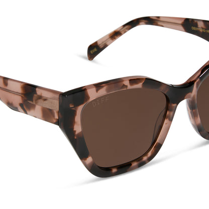 diff eyewear wholesale evie cat eye sunglasses with a himalayan tortoise frame and brown gradient lenses detailed view